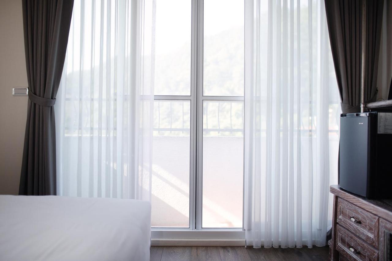 R&J Guesthouse Yuanshan Buitenkant foto